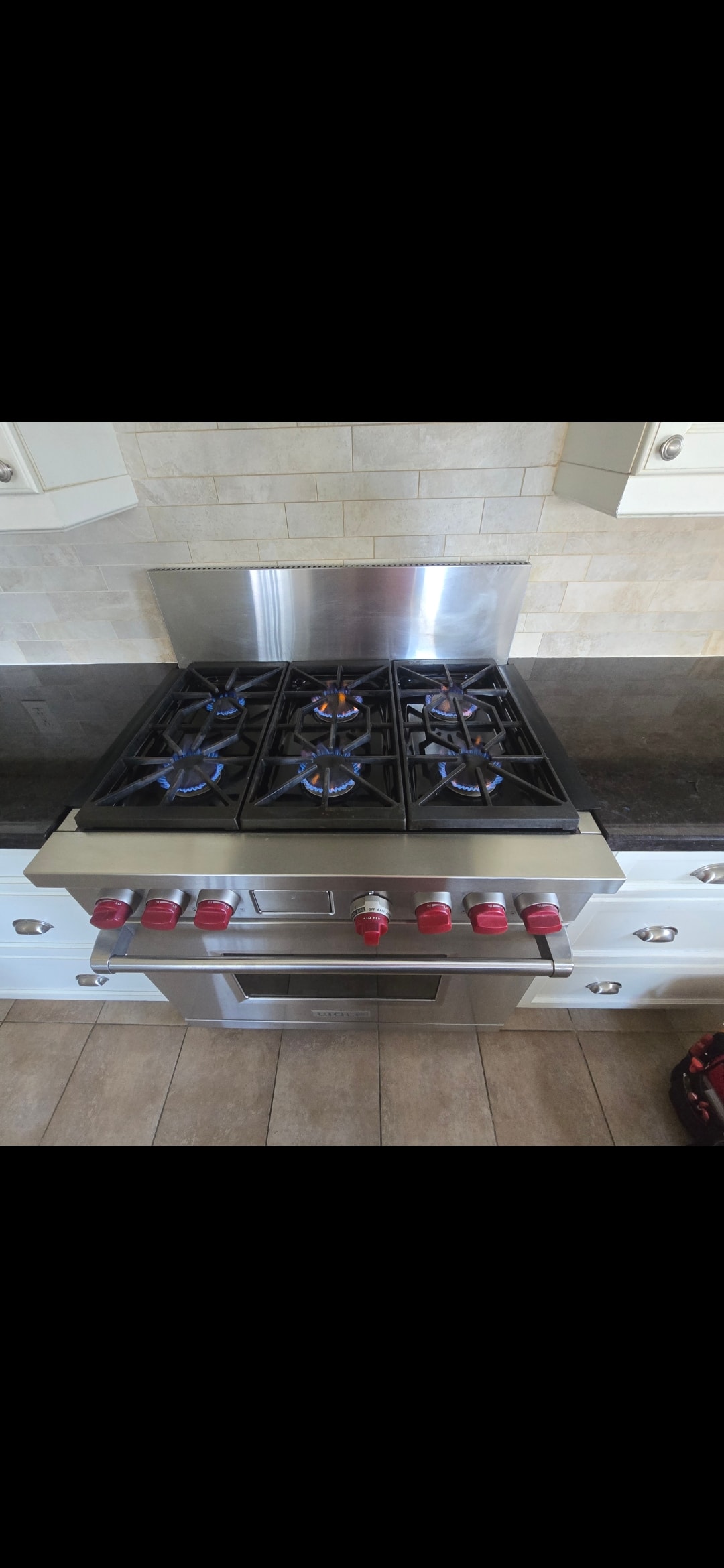 Wolf gas range — all burners firing clean